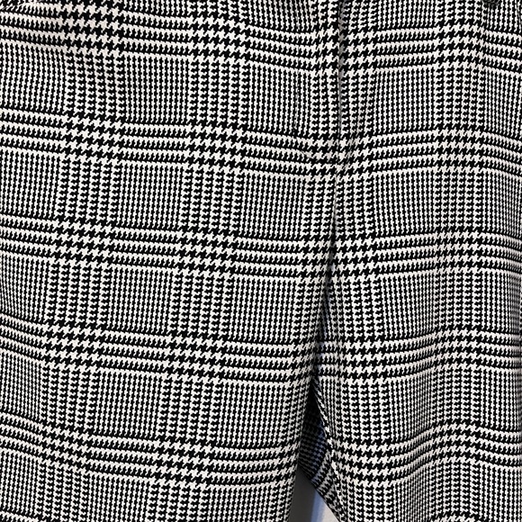 EXPRESS - Picture 5 of 5